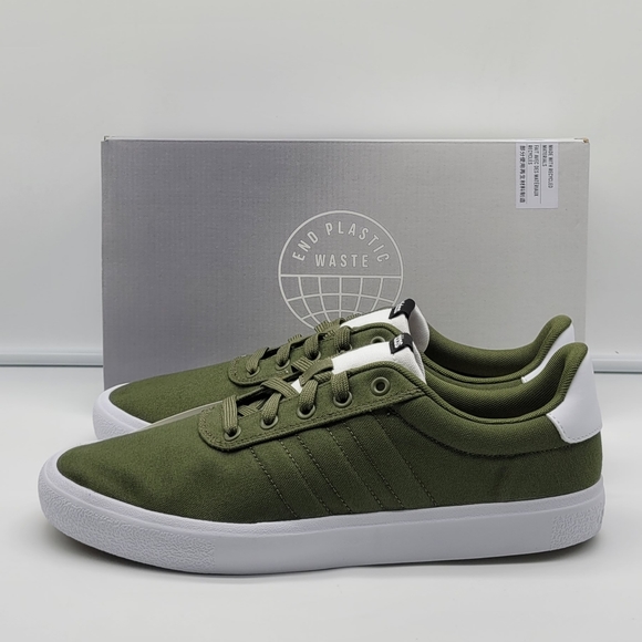 NEW Adidas Vulc Raid - Picture 2 of 9